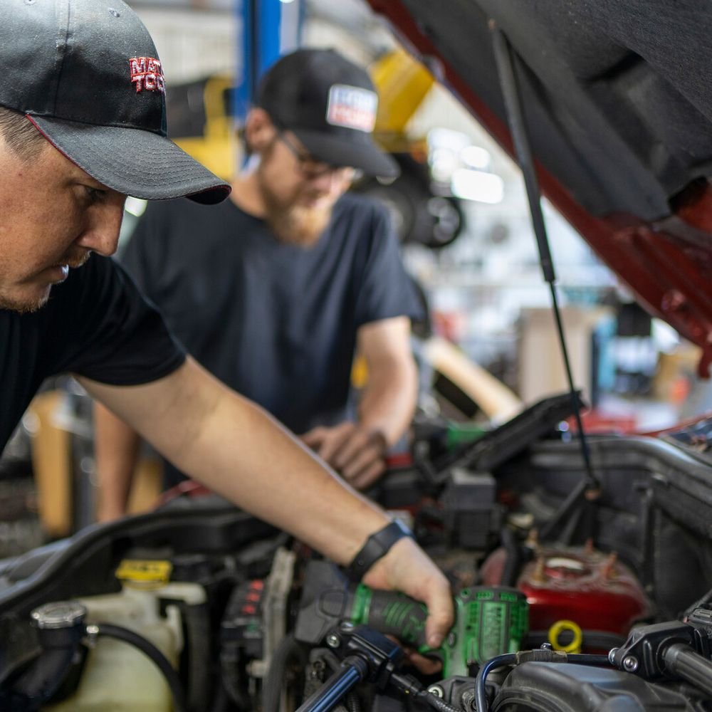 Reliable Engine Repair Service in Marco Island for Long-Term Vehicle Health Reliable Engine Repair Service in Marco Island for Long-Term Vehicle Health