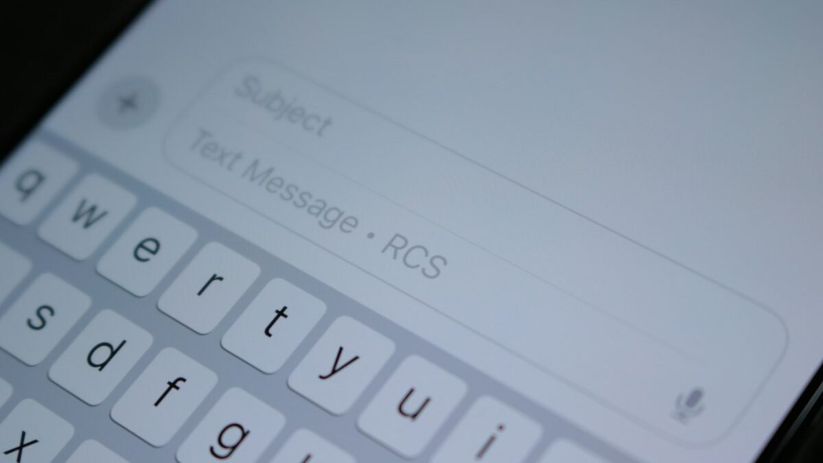 Not Receiving Texts on Android? 10 Fixes I Try, in This Order